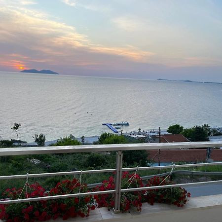 Lotus Apartments Vlorë Екстериор снимка