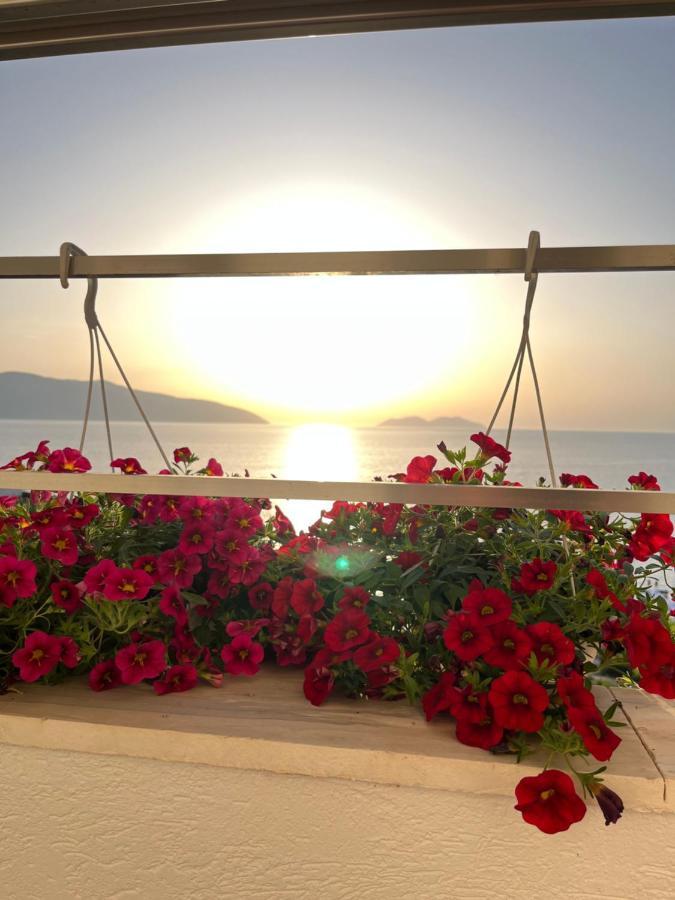 Lotus Apartments Vlorë Екстериор снимка