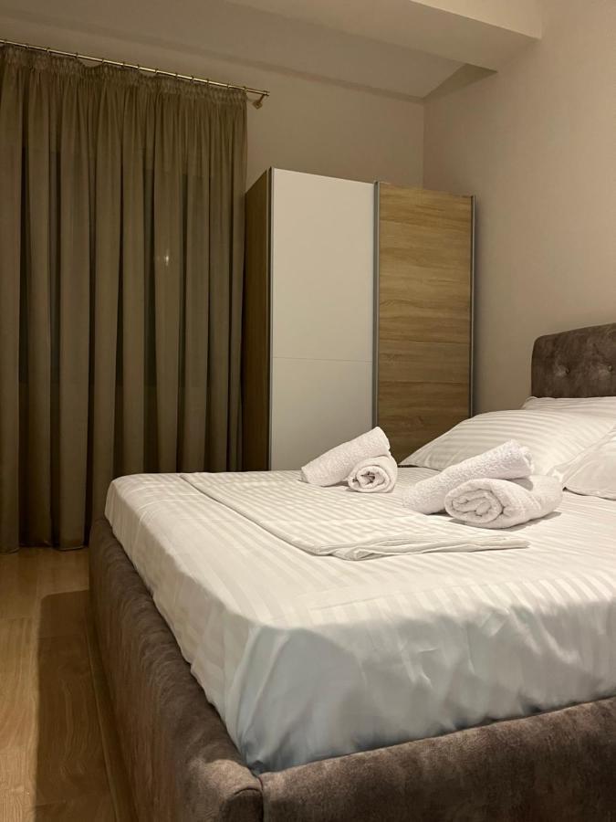 Lotus Apartments Vlorë Екстериор снимка
