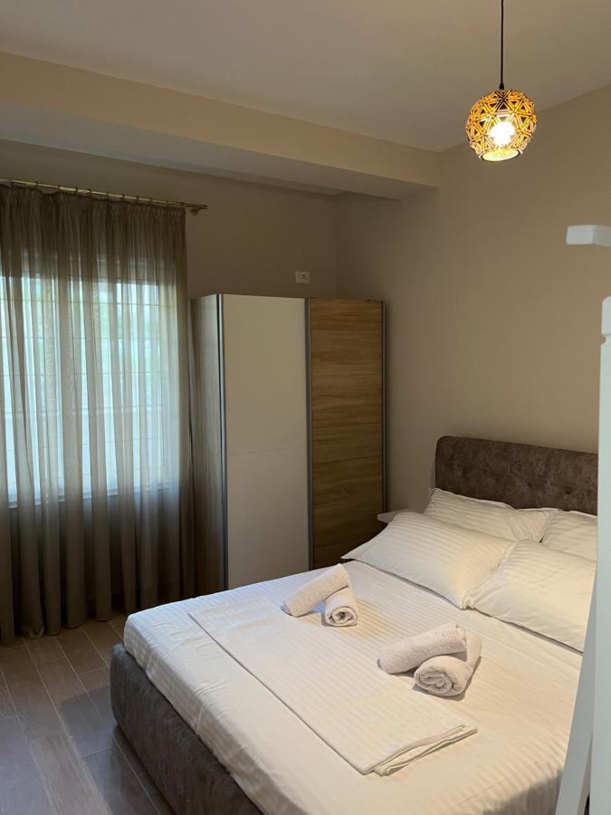 Lotus Apartments Vlorë Екстериор снимка
