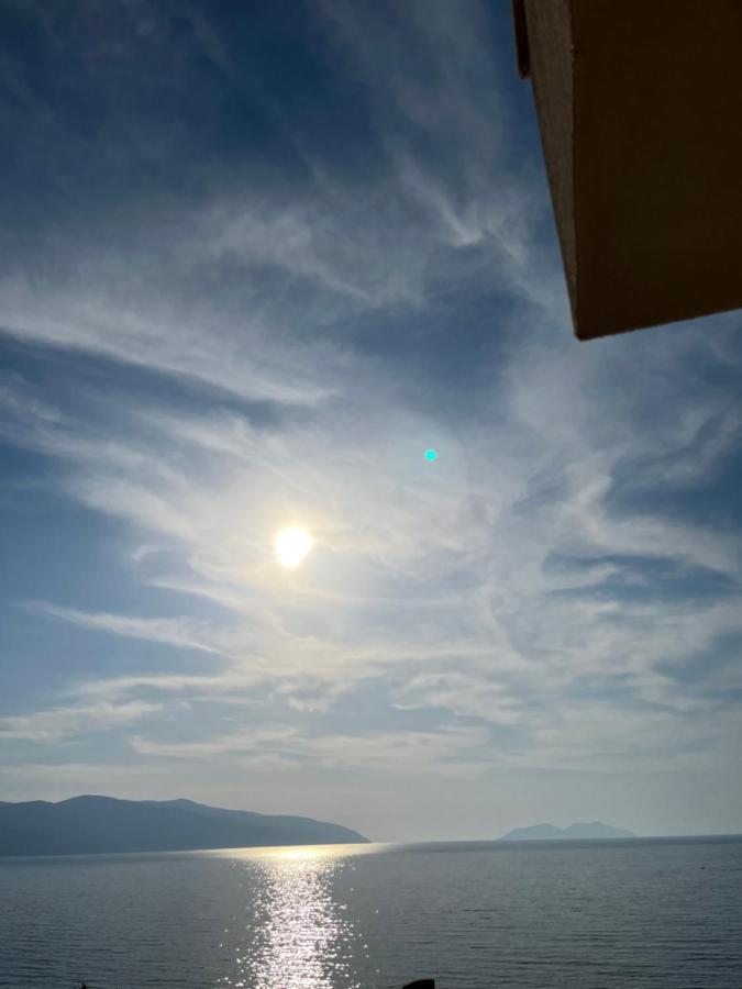 Lotus Apartments Vlorë Екстериор снимка