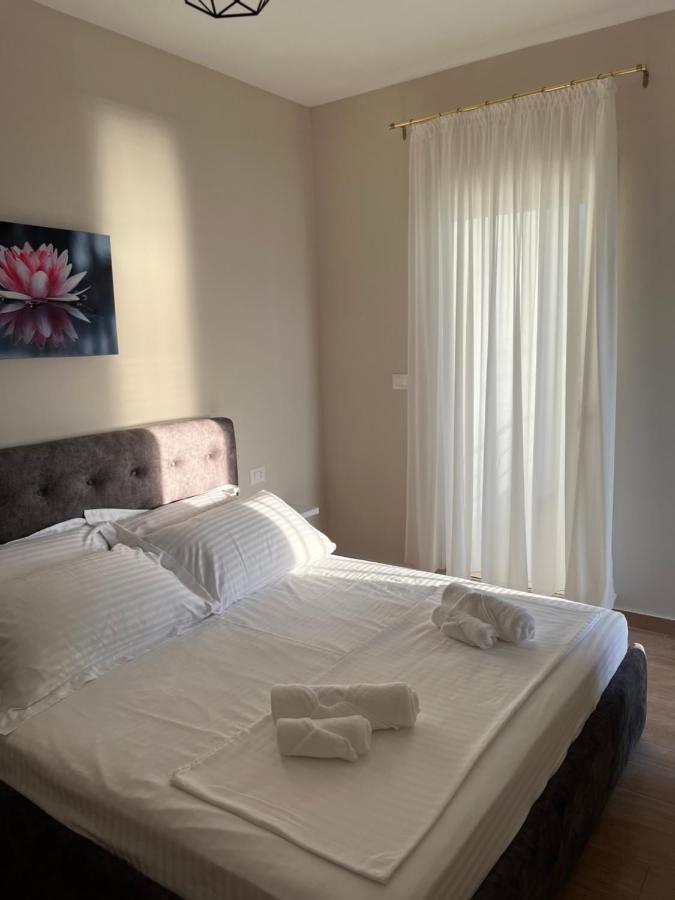 Lotus Apartments Vlorë Екстериор снимка