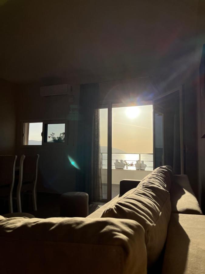 Lotus Apartments Vlorë Екстериор снимка