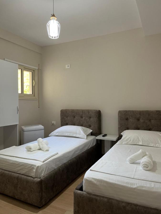 Lotus Apartments Vlorë Екстериор снимка