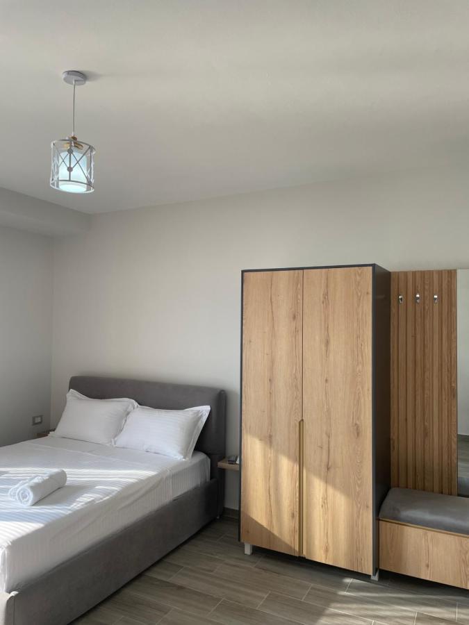 Lotus Apartments Vlorë Екстериор снимка