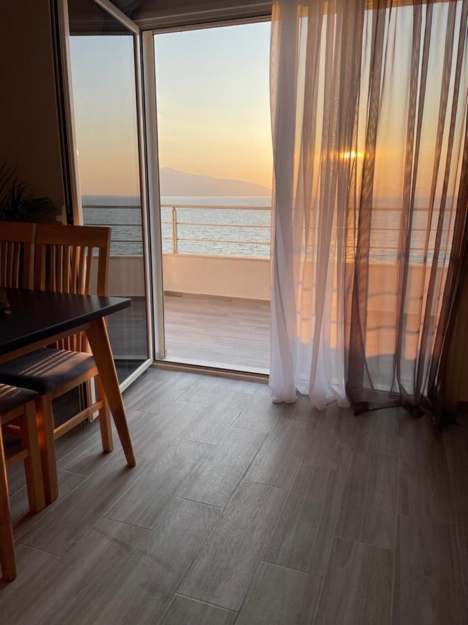 Lotus Apartments Vlorë Екстериор снимка