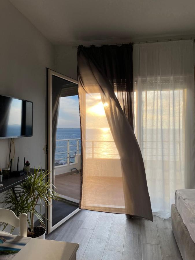 Lotus Apartments Vlorë Екстериор снимка