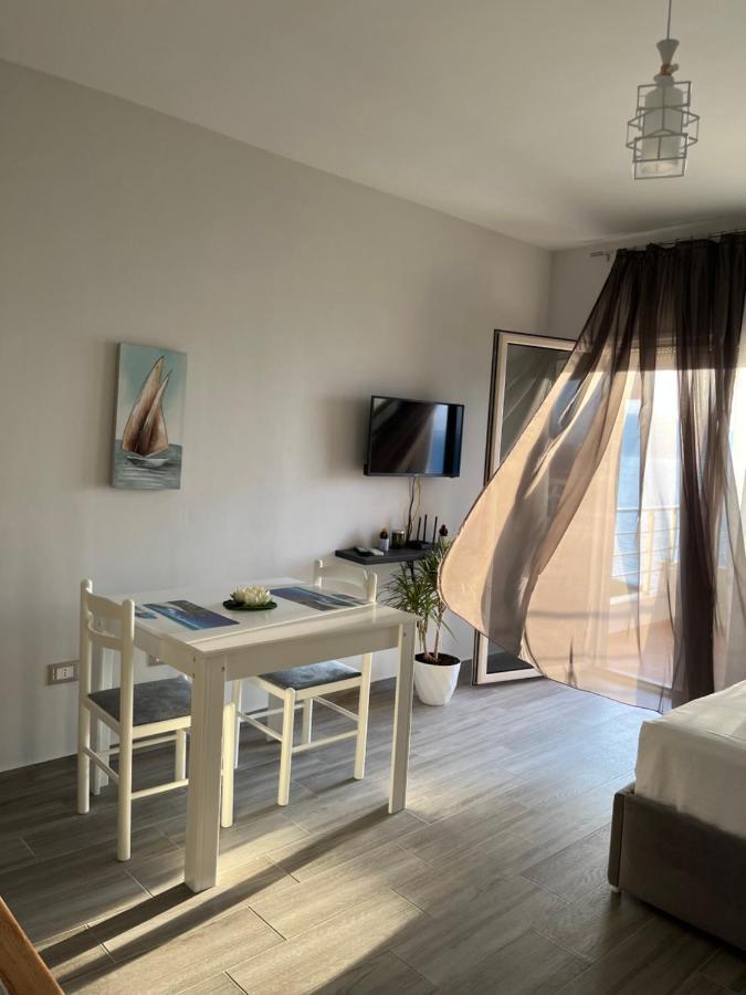 Lotus Apartments Vlorë Екстериор снимка