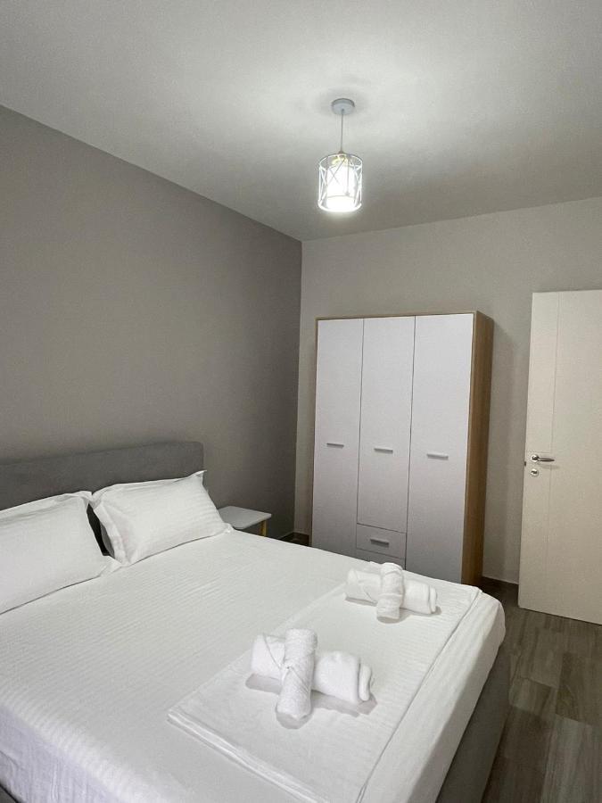 Lotus Apartments Vlorë Екстериор снимка