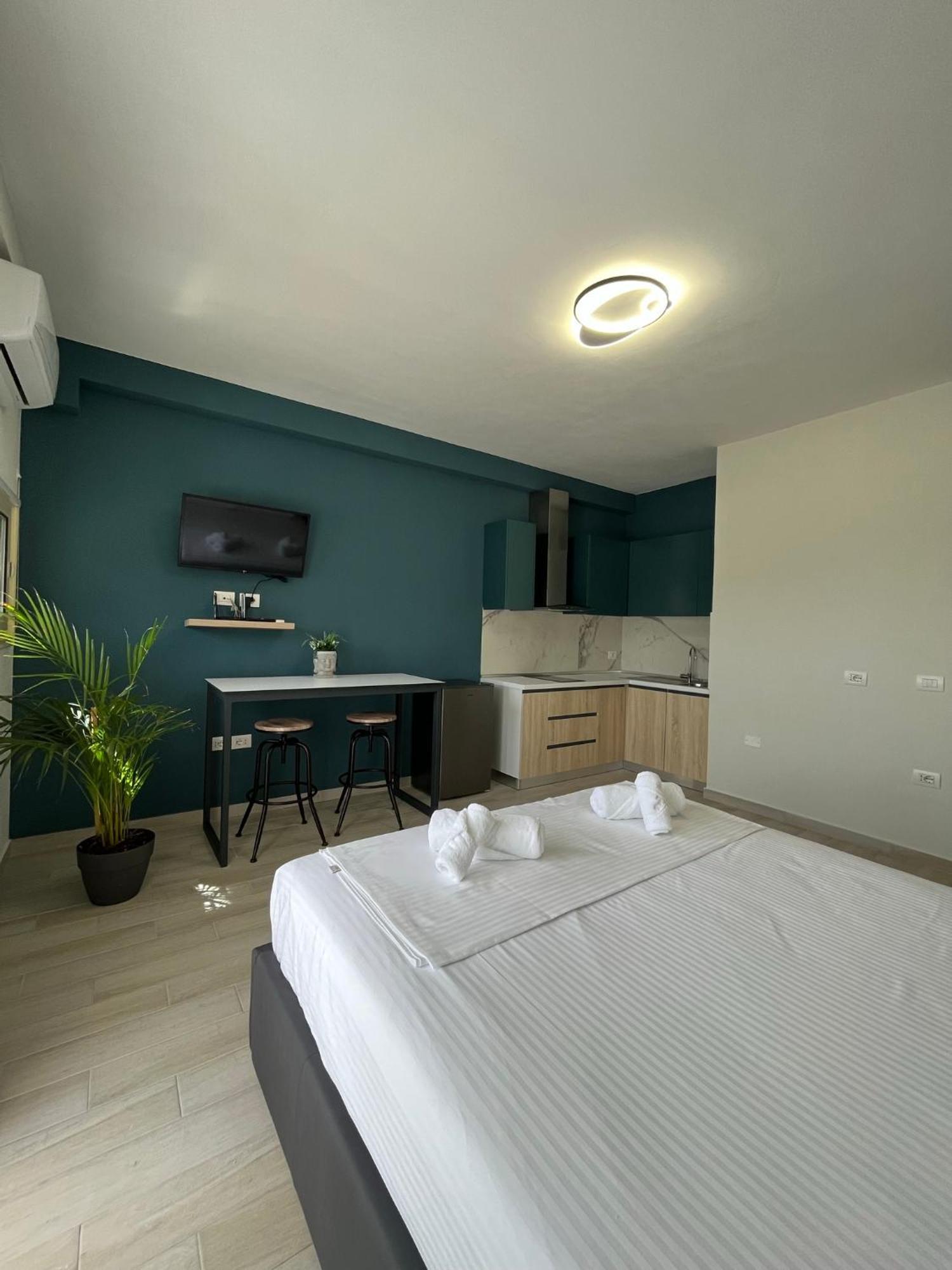 Lotus Apartments Vlorë Екстериор снимка